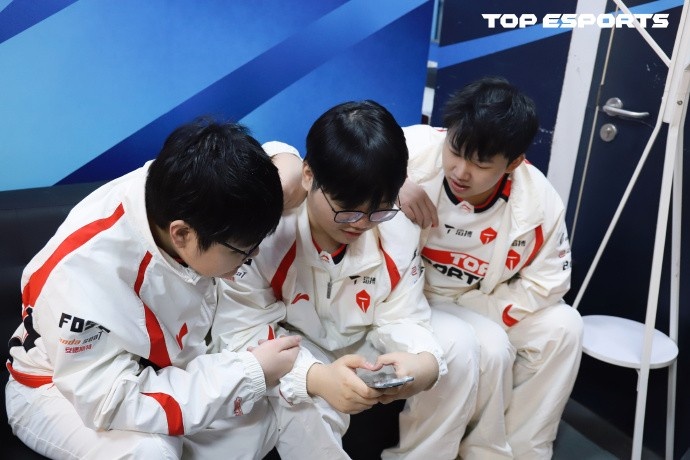 TES发布战胜IG赛后返图：每一份拼搏都有回响！